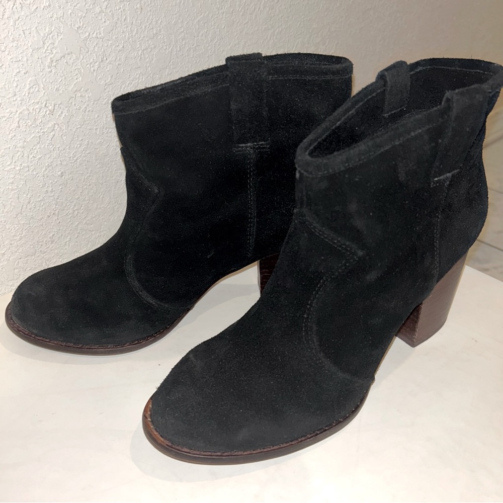 Splendid Suede Ankle Booties